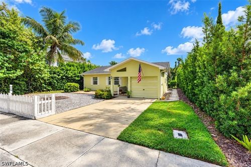442 Central Ave, Naples, FL, 34102-5930 | Card Image
