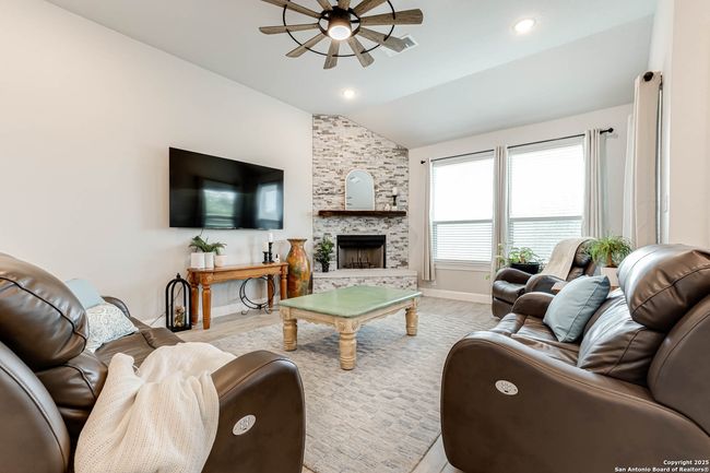 9011 Quail Gate, House other with 4 bedrooms, 3 bathrooms and null parking in Fair Oaks Ranch TX | Image 20