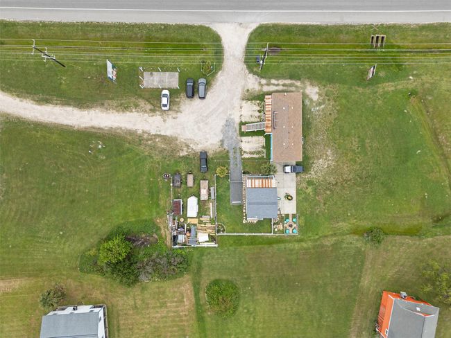 2080 Highway 87, House other with 0 bedrooms, 3 bathrooms and 2 parking in Crystal Beach TX | Image 29