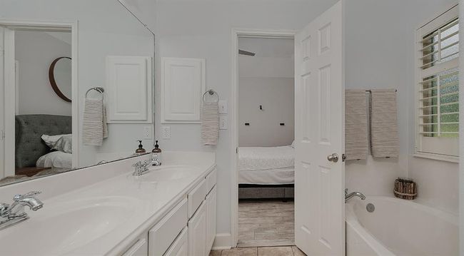 27519 Rebecca Field Ln, House other with 4 bedrooms, 2 bathrooms and 2 parking in Spring TX | Image 15