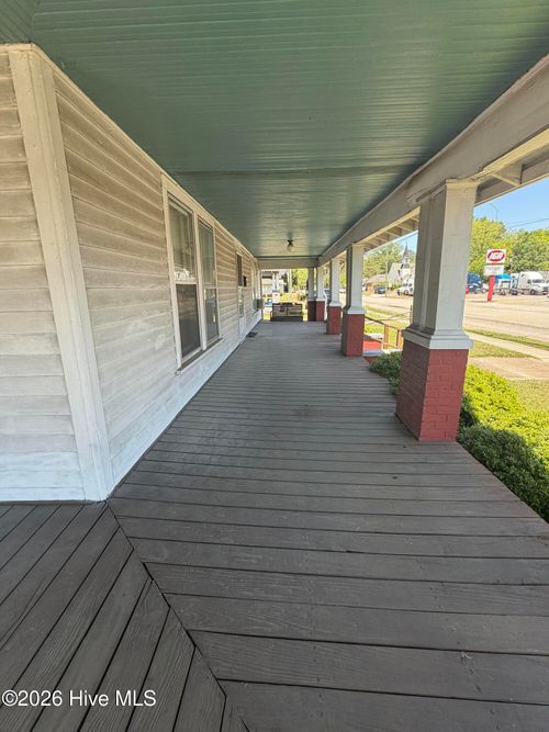 209 N Pollock Street, Selma, NC, 27576 | Card Image