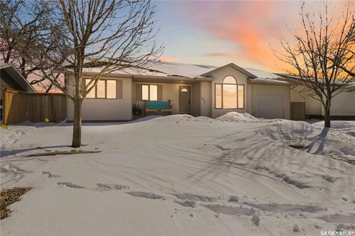 775 1st Avenue N, Martensville, SK, S0K2T2 | Card Image
