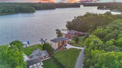 850 Mainsail Rd, Salisbury, NC, 28146-1405 | Card Image
