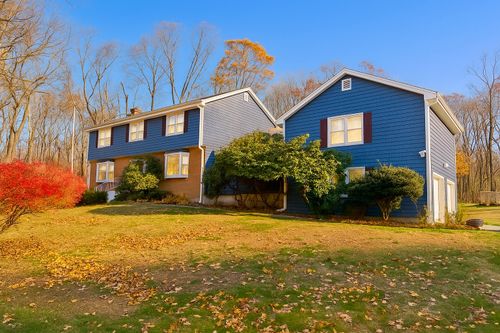 7 Council Dr, Oxford, CT, 06478-1663 | Card Image