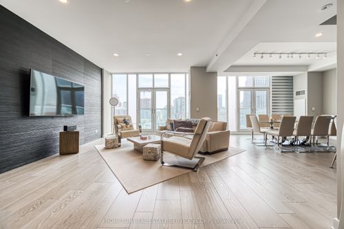 1105-220 George St, Toronto, ON, M5A2N1 | Card Image