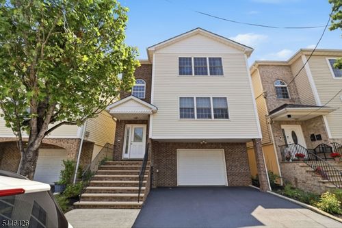 372 Nelson Ave, Elizabeth, NJ, 07202-3693 | Card Image
