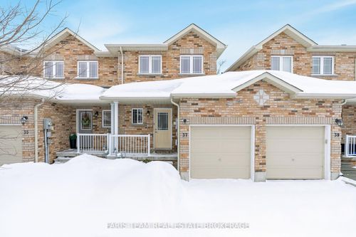 37 Southwoods Crescent, Barrie, ON, L4N9P8 | Card Image