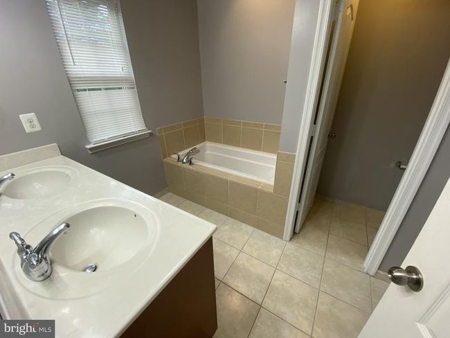 9334 Rock Ripple Ln, Townhouse with 3 bedrooms, 4 bathrooms and null parking in Laurel MD | Image 15