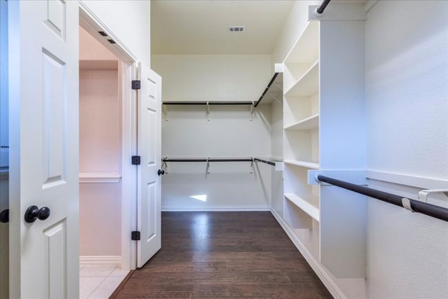 Primary Closet | Image 29
