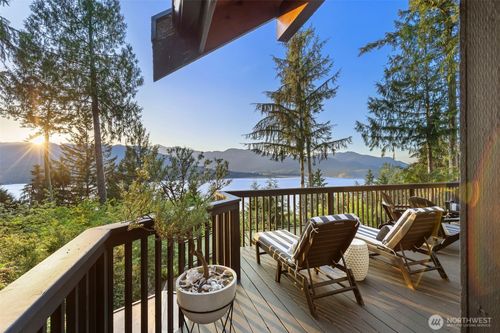 19748 Nw Stavis Bay Road, Seabeck, WA, 98380 | Card Image