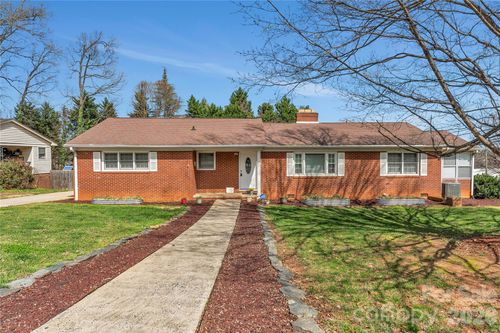 100 Ruby Ln, Gastonia, NC, 28054-4958 | Card Image