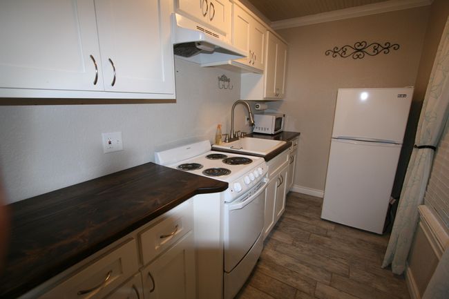 1001 S Main St, House other with 1 bedrooms, 1 bathrooms and null parking in Burnet TX | Image 9