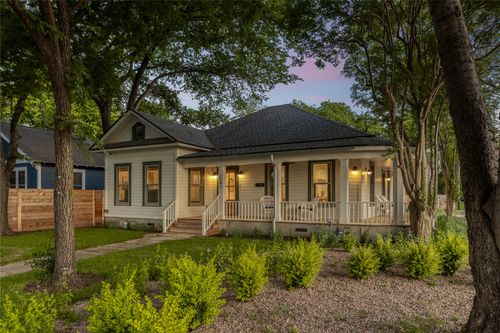 1701 Willow St, Austin, TX, 78702-4407 | Card Image
