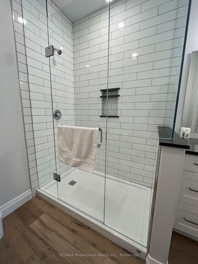 23 William St S, House attached with 2 bedrooms, 2 bathrooms and 2 parking in Clifford ON | Image 9