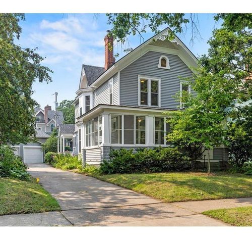 520 Holly Ave, Saint Paul, MN, 55102-2208 | Card Image