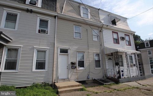 2-205 Jones Ave, Burlington, NJ, 08016-1617 | Card Image