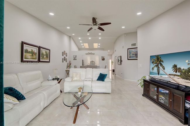 3531 Inverrary Blvd W, Home with 3 bedrooms, 2 bathrooms and null parking in Lauderhill FL | Image 13