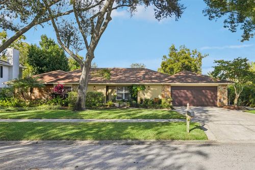 4201 Meadow Hill Dr, Tampa, FL, 33618-8661 | Card Image