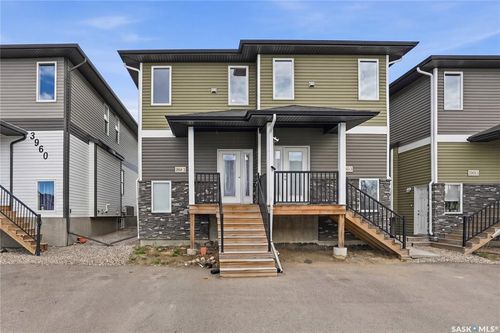 4-3960 7th Ave E, Regina, SK, S4N7L9 | Card Image