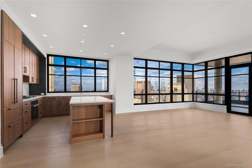 34b-25 Park Row, New York, NY, 10038-2302 | Card Image