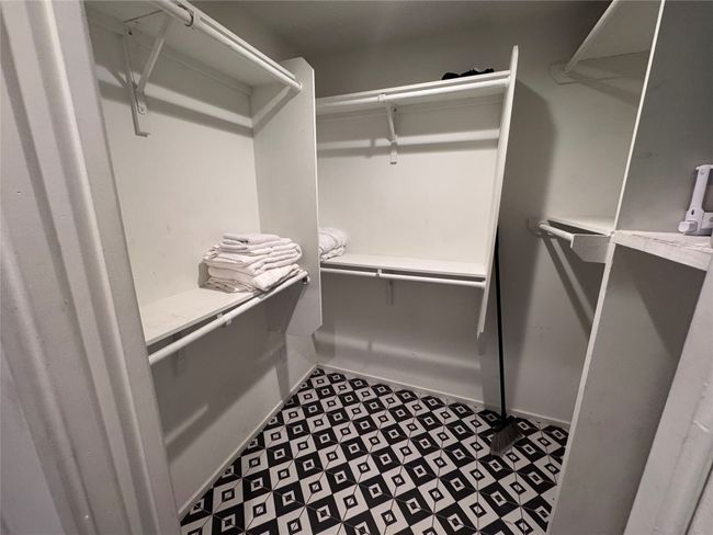APT-201 - 201 Academy Dr, Condo with 0 bedrooms, 1 bathrooms and 1 parking in Austin TX | Image 8