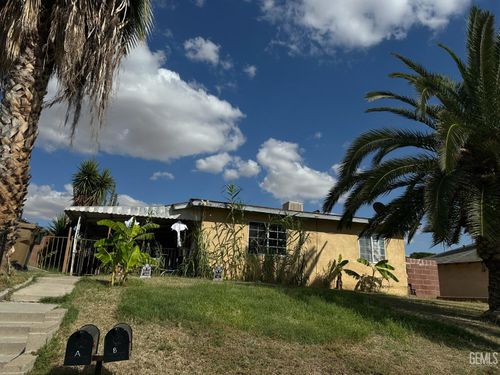 1335 Oswell St, Bakersfield, CA, 93306-4323 | Card Image