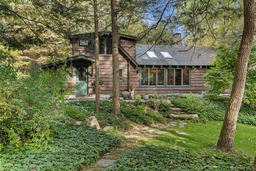 31 Barrett Circle Ct, Carmel, NY, 10512-4439 | Card Image