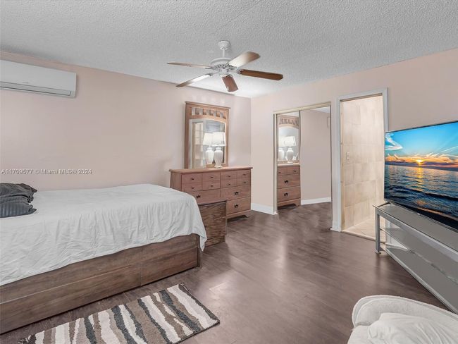 8910 Nw 7 Th Ct, House other with 3 bedrooms, 2 bathrooms and null parking in Pembroke Pines FL | Image 41
