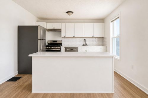 1111-1109-1111 Franklin Ave, Columbus, OH, 43205-1307 | Card Image