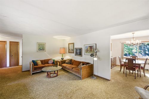 17 Soundview Dr, Northport, NY, 11768-1444 | Card Image