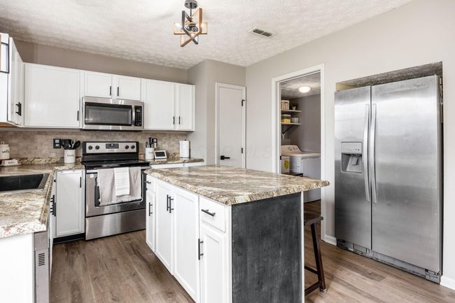 6045 Treaty Ln, Condo with 3 bedrooms, 3 bathrooms and null parking in Galloway OH | Image 8