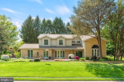 3672 Cimmeron Rd, YORK, PA, 17402-4438 | Card Image