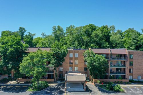 3533 Amberacres Dr, Cincinnati, OH, 45237 | Card Image