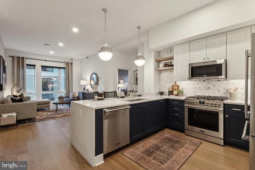 8015 Old Georgetown Rd, BETHESDA, MD, 20814-2426 | Card Image