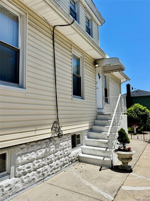 196-42 44th Avenue, New York, NY, 11358 | Card Image
