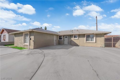 1913 Demetrius Ave, Las Vegas, NV, 89101-1255 | Card Image