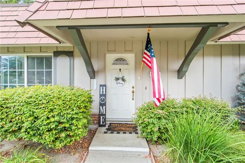 10126 Bloomfield Ave, Cypress, CA, 90630-4105 | Card Image