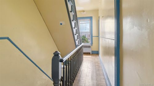 2-39 Victor St, Yonkers, NY, 10701-3446 | Card Image