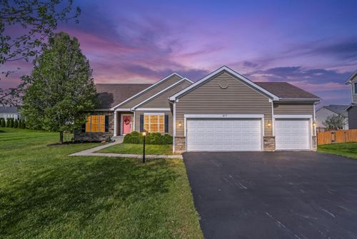 217 Warbler Ct, Pickerington, OH, 43147-7730 | Card Image