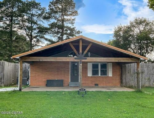 819 Frank Maynard Dr, Dyersburg, TN, 38024-2131 | Card Image