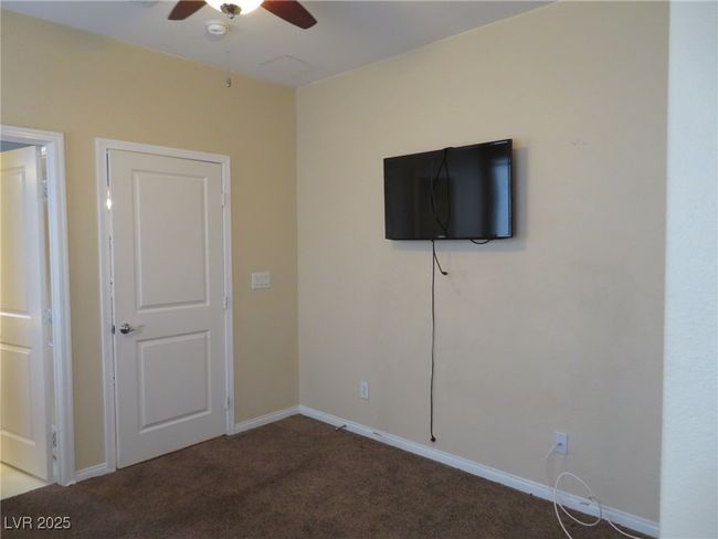 9342 Autumn View Ave, House other with 3 bedrooms, 3 bathrooms and null parking in Las Vegas NV | Image 6
