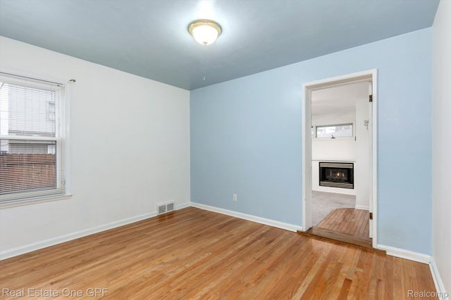 2368 Stanhope St, House other with 3 bedrooms, 2 bathrooms and null parking in Grosse Pointe Woods MI | Image 12