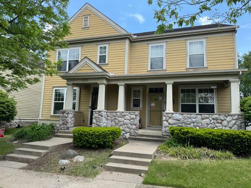 322 Village Sq, Chesterton, IN, 46304 | Card Image