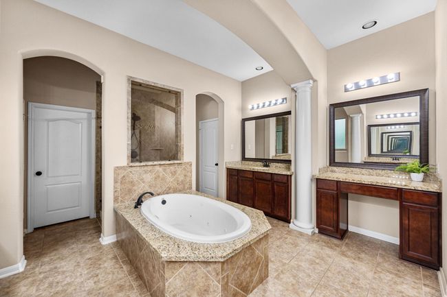 8215 Paddle Rock Ln, House other with 5 bedrooms, 4 bathrooms and 3 parking in Rosenberg TX | Image 22