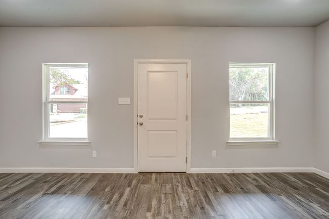 9316 Apache Trl, House other with 3 bedrooms, 2 bathrooms and null parking in Rio Vista TX | Image 5