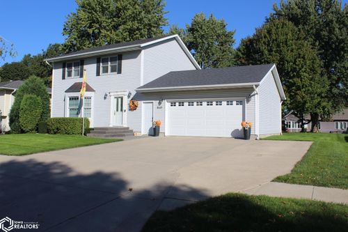 860 W 11th St, Garner, IA, 50438-1807 | Card Image