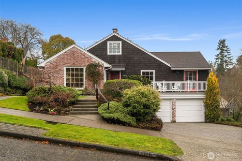 4812 Ne 42nd St, Seattle, WA, 98105-5114 | Card Image