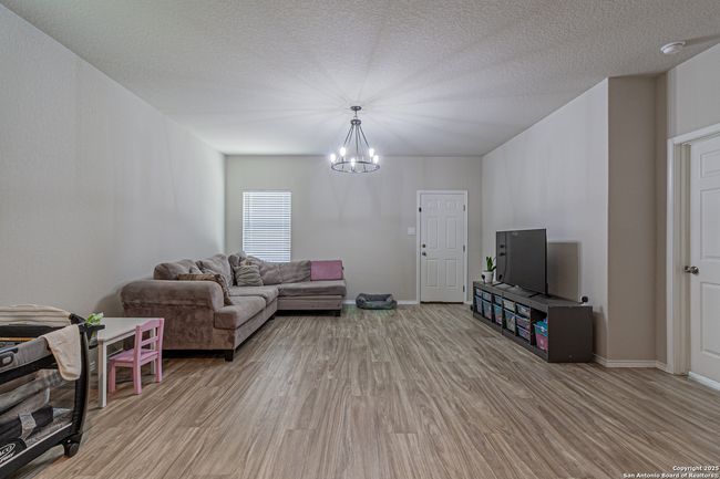 14651 Latigo Loop, House other with 4 bedrooms, 2 bathrooms and null parking in Elmendorf TX | Image 7