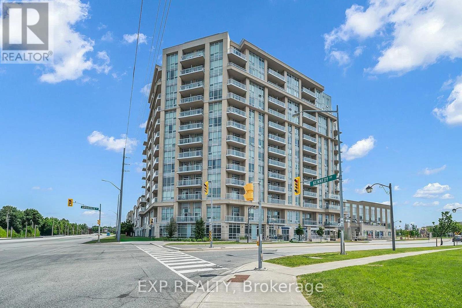 Residential in Markham (Village Green-South Unionville) 4