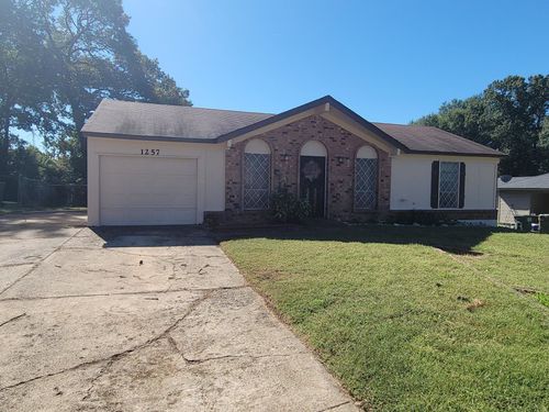 1257 Deer Trail Ln, Memphis, TN, 38109-4817 | Card Image